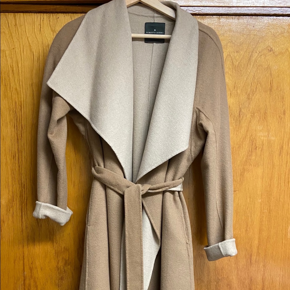 Camel coat Roberto Verino